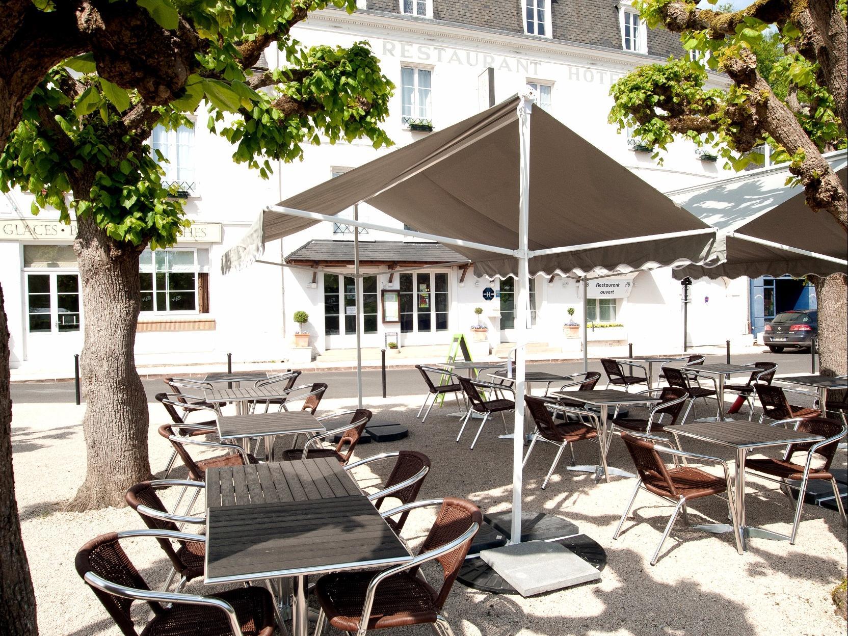 Logis Hotel Beaudon Pierrefonds Exterior photo